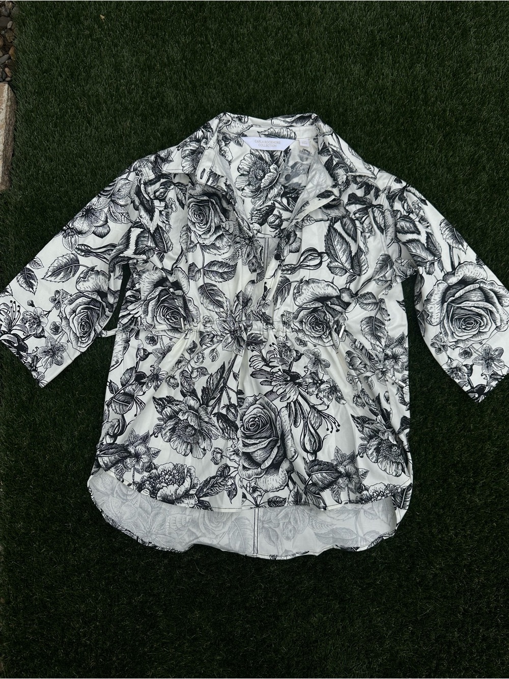 Carla Rockmore Collection Black & White Floral Button-Up 🌹🖤